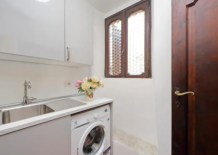 St.margherita Charming House Apartment